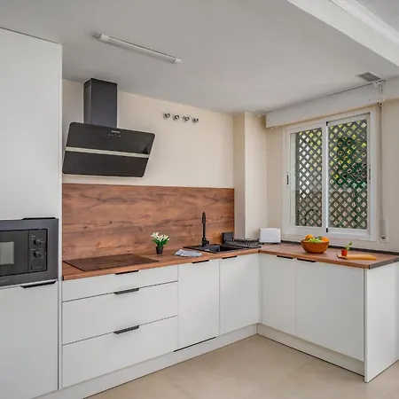 아파트 Brisa De Banus By Lica Homes